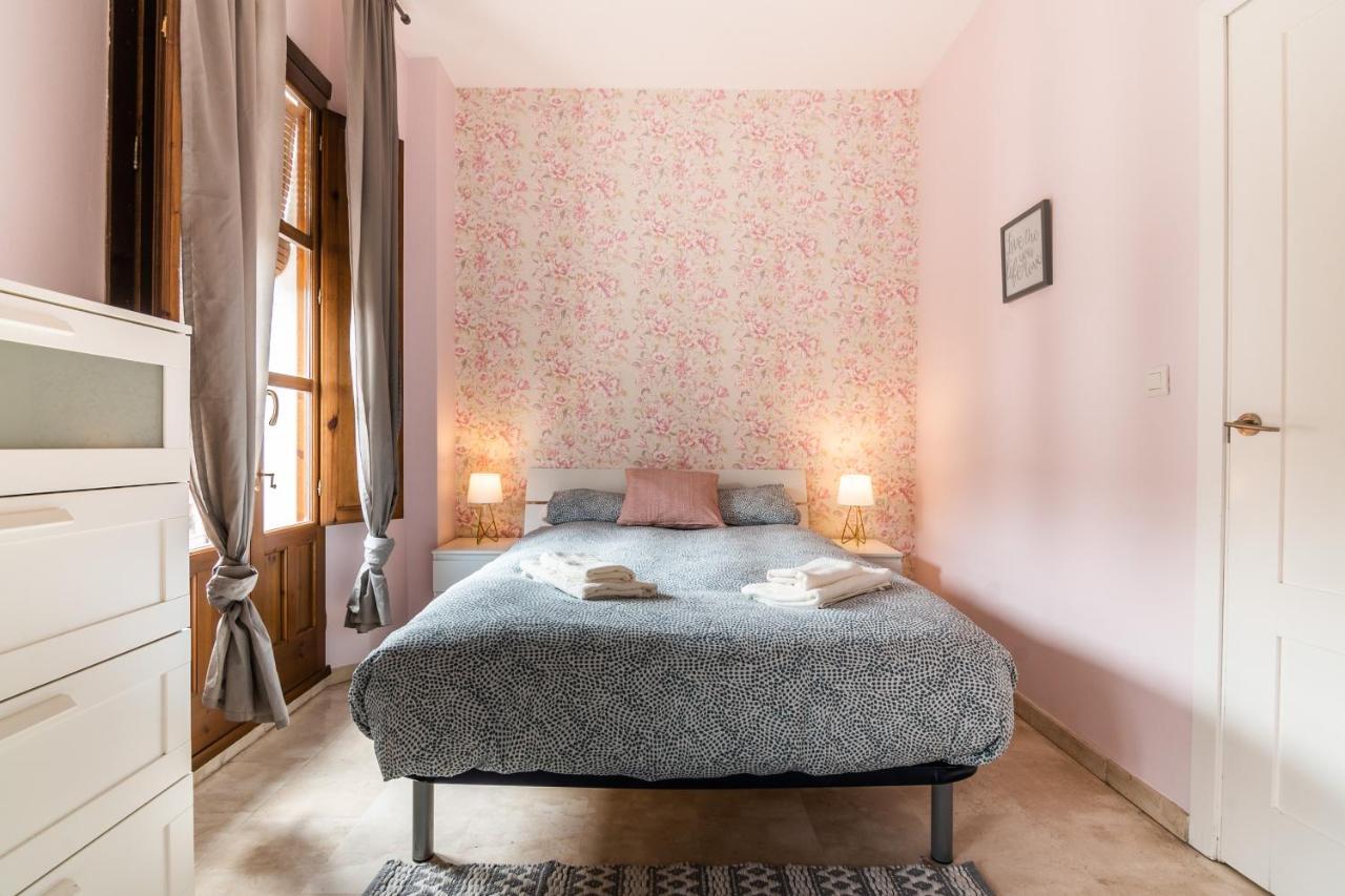 Tuguest Isabel La Catolica II Apartment Гранада Екстериор снимка