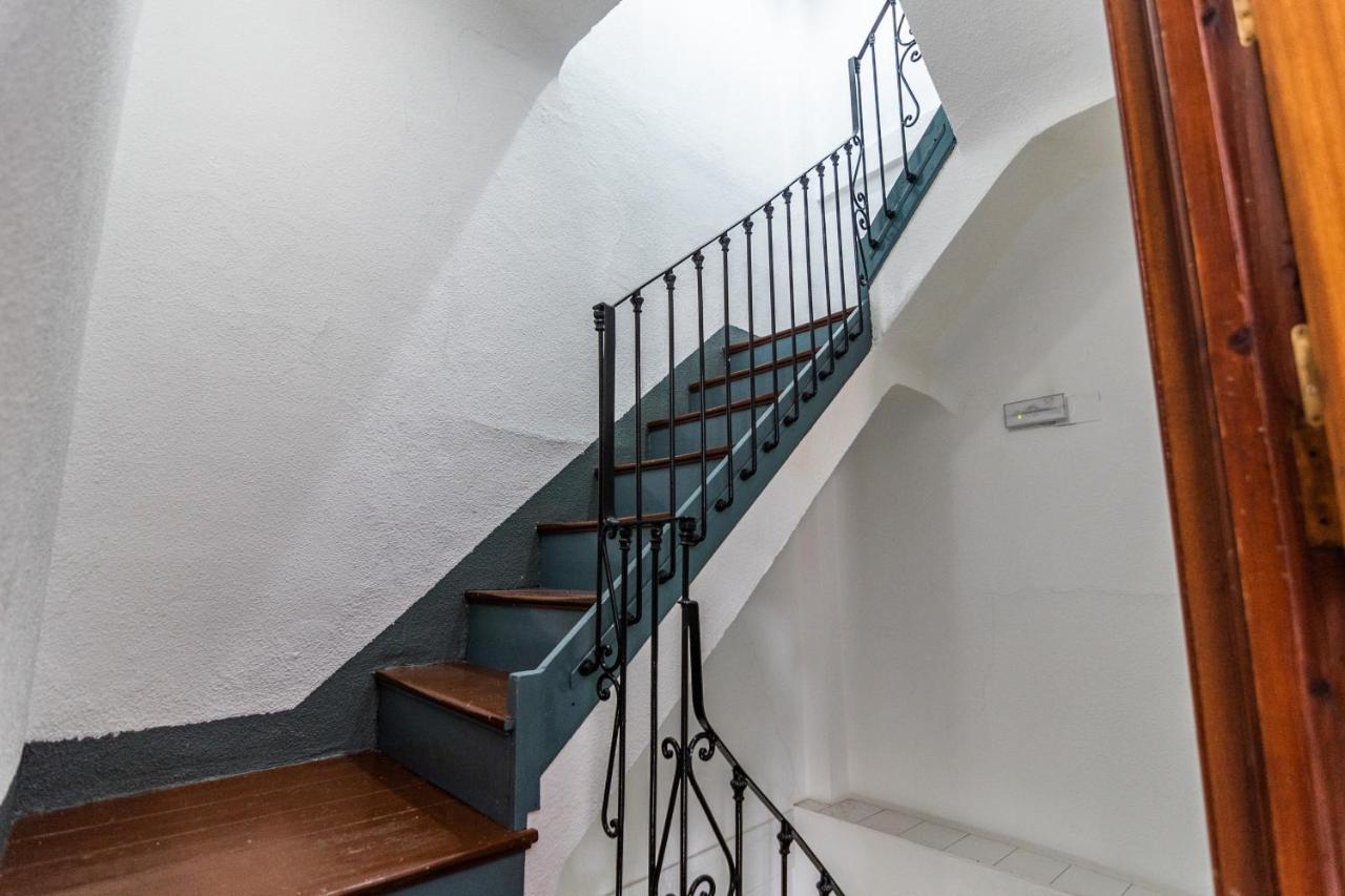 Tuguest Isabel La Catolica II Apartment Гранада Екстериор снимка