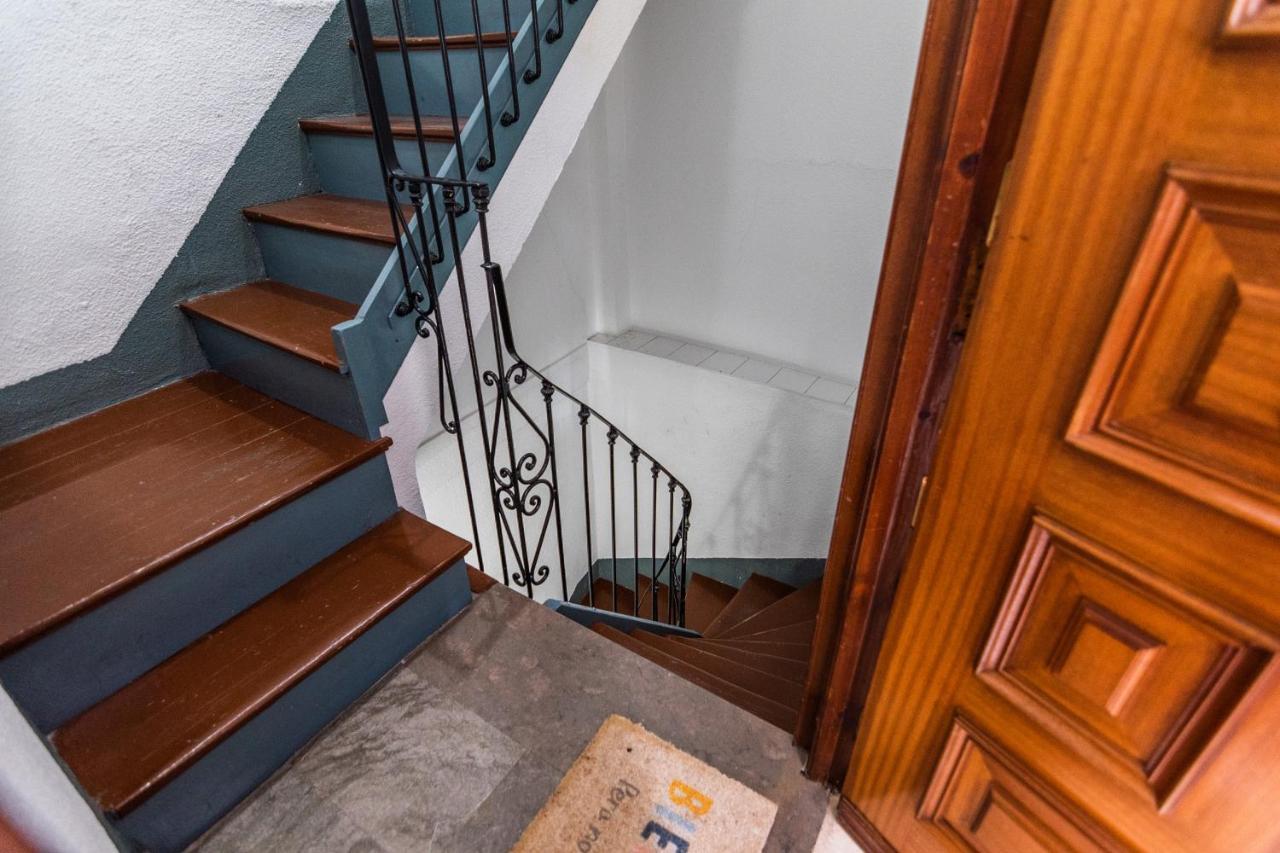 Tuguest Isabel La Catolica II Apartment Гранада Екстериор снимка