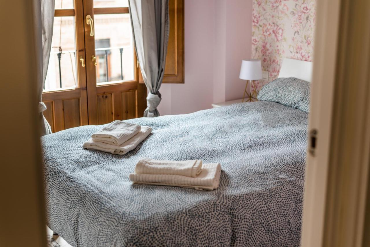 Tuguest Isabel La Catolica II Apartment Гранада Екстериор снимка